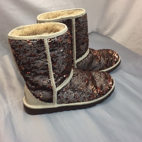 Ugg Gold Sequin Boots Sz. 6 s/n 3353 - Picture 3 of 10
